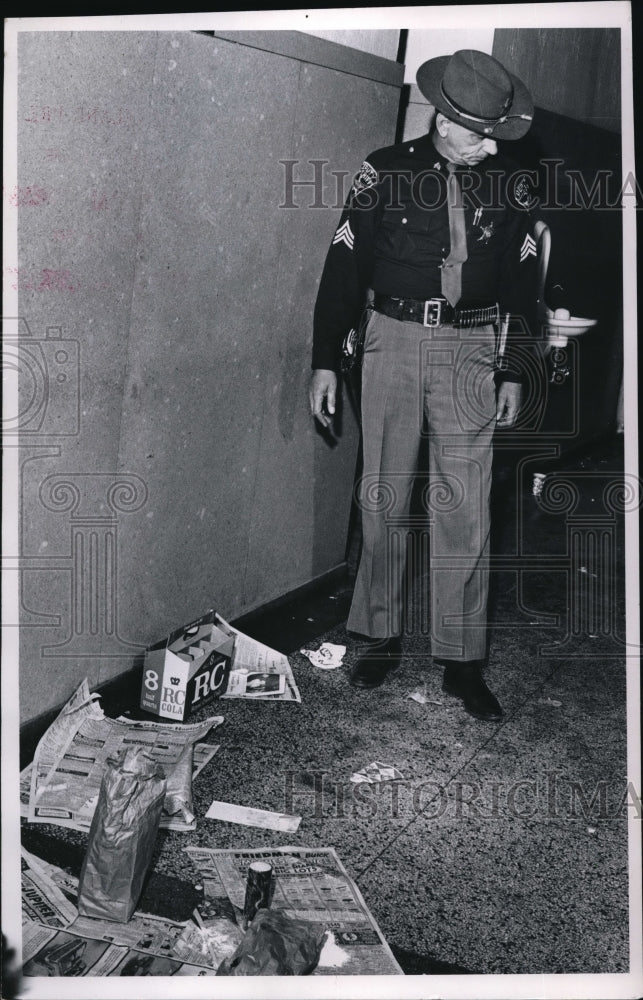 Load image into Gallery viewer, 1969 Media Photo Criminal Court bldg debris &amp; trooper in Cleveland Ohio
