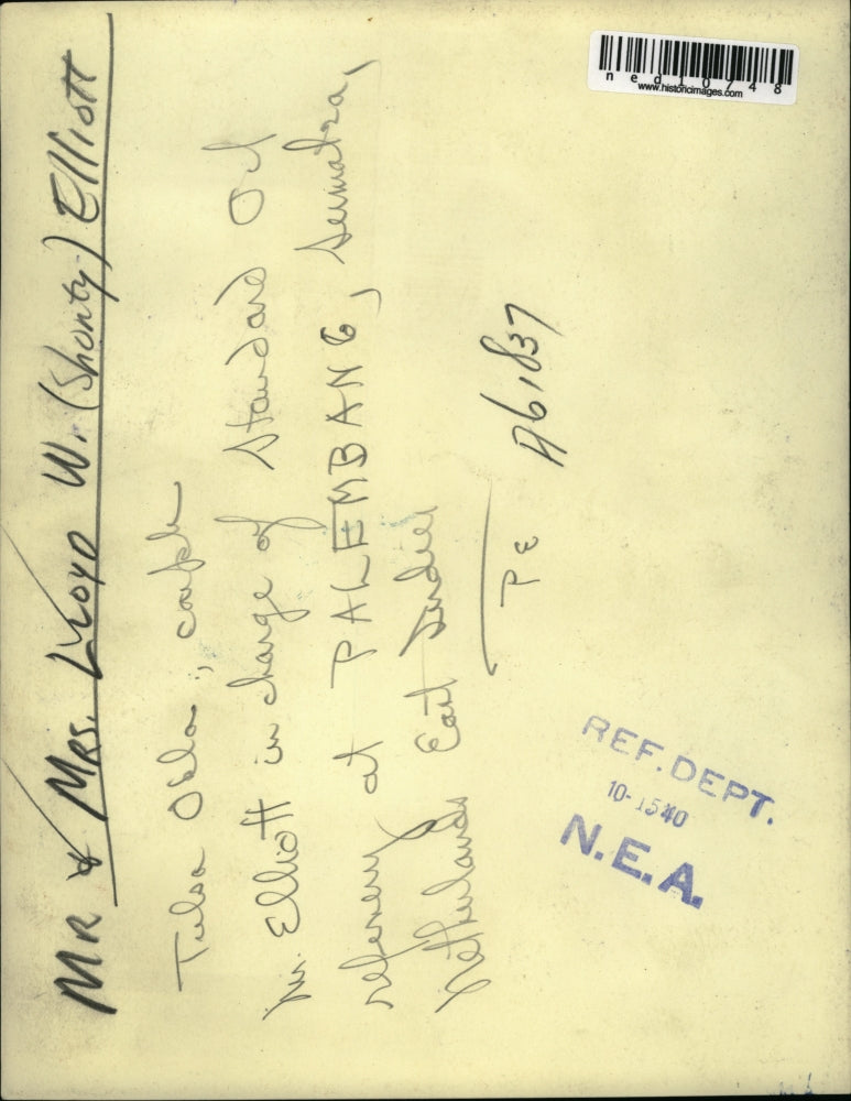 1940 Media Photo Standard Oil refinery at Palembang Mr Lloyd Elliot & wife