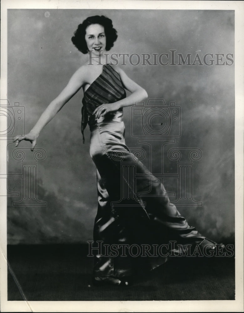 1938 Media Photo Miss Phyllis Dreedy poses with her silky pants