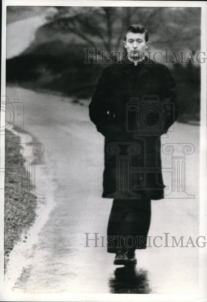 1967 Media Photo Sutton Coldfield Warwickshire England Arnold McMahon Februry 17