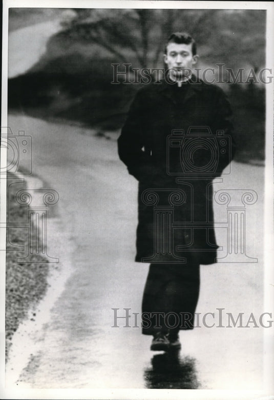 1967 Media Photo Sutton Coldfield Warwickshire England Arnold McMahon Februry 17