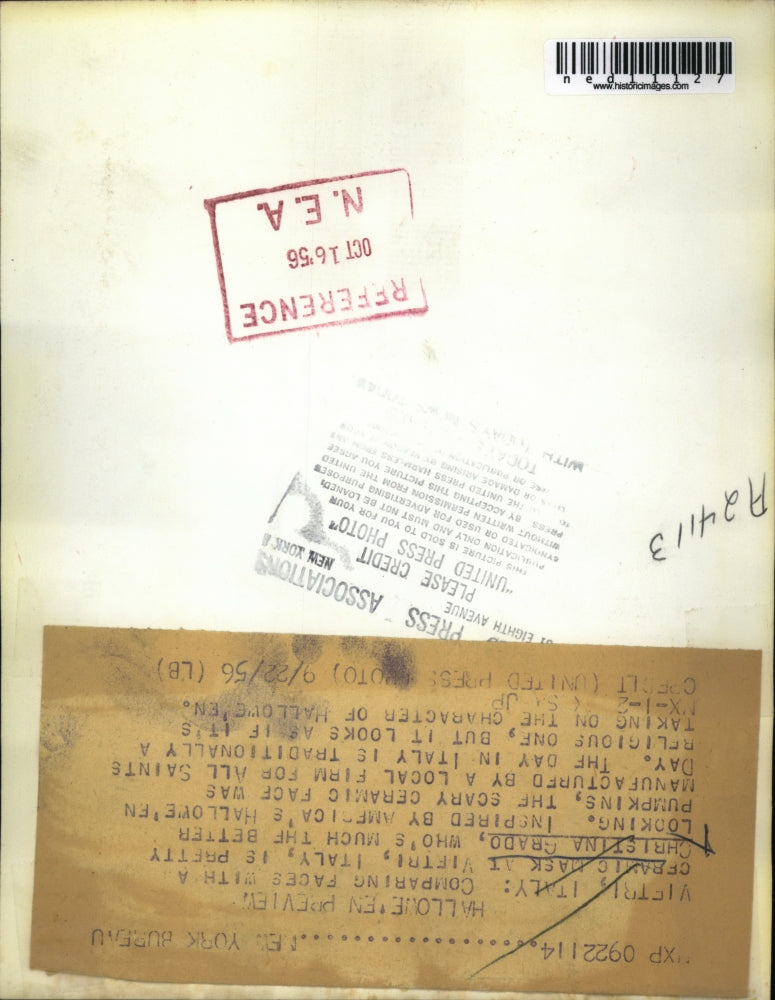 1956 Media Photo Vietry Italy Christina Grado & a ceramic mask