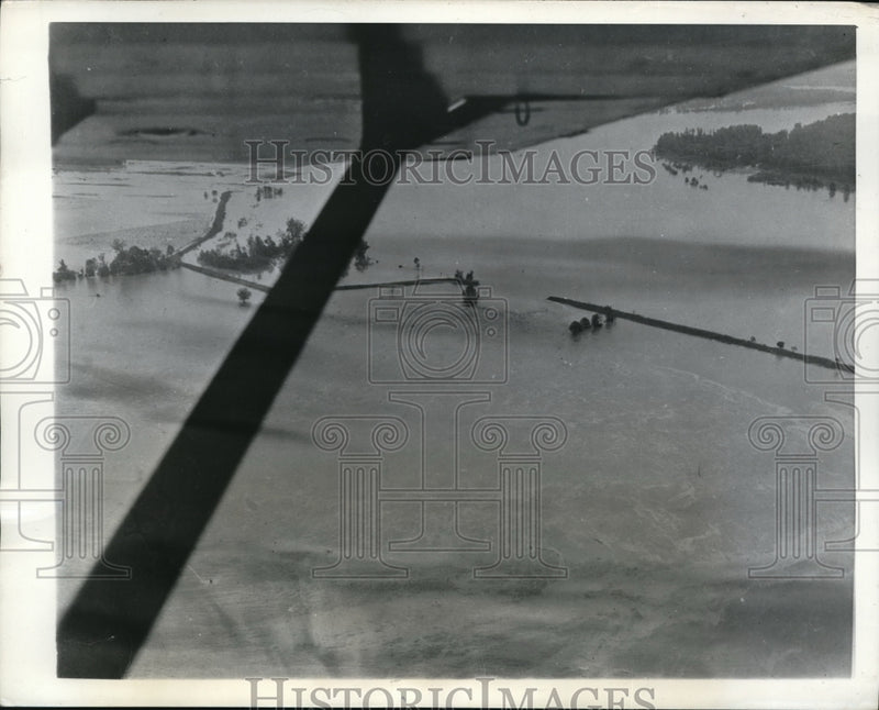 Load image into Gallery viewer, 1941 Media Photo Dardenelle Arkansas Carden Bottoms Levee Break River Spill

