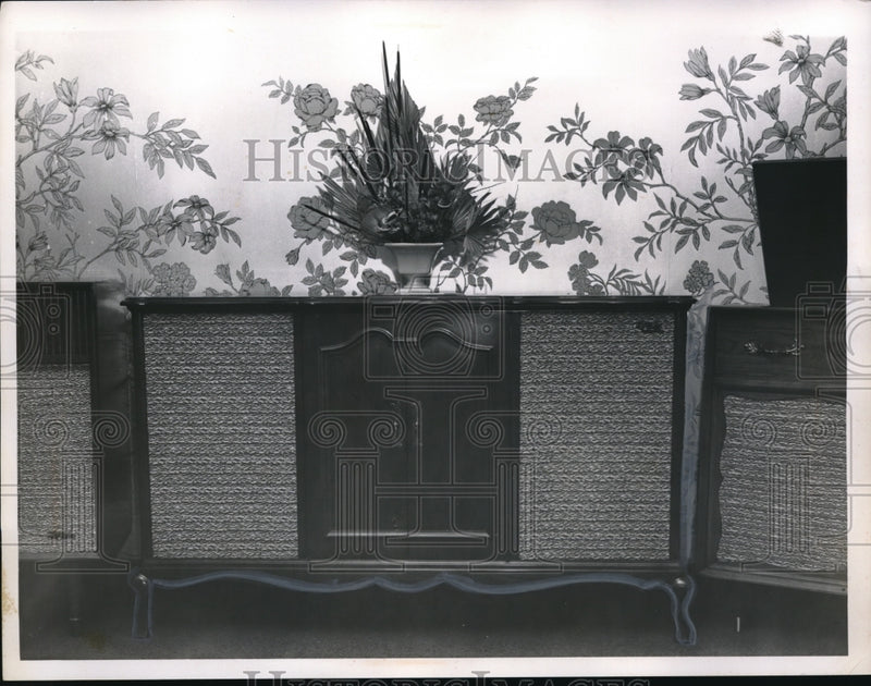 Load image into Gallery viewer, 1959 Media Photo Plant Display in Home
