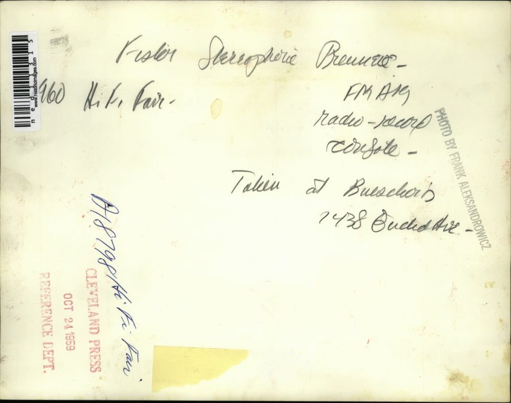 1959 Media Photo Plant Display in Home