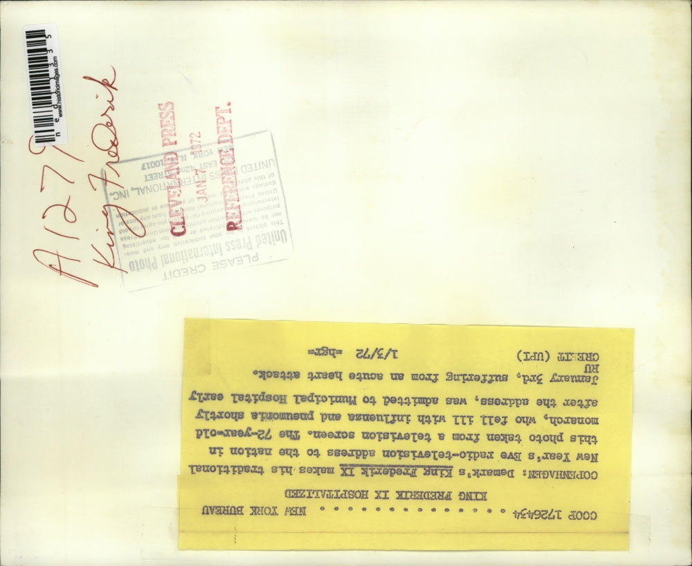 1972 Media Photo King Frederick IX makes his New Year's speech on the radio