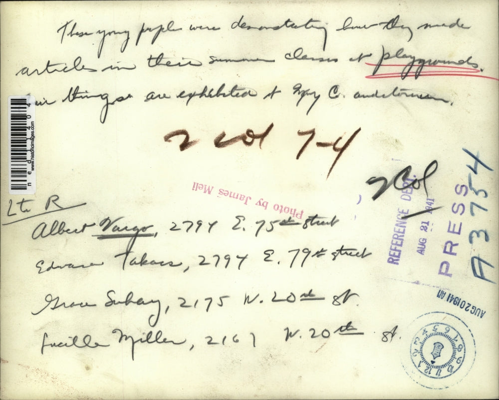 1941 Press Photo Children Working with Textiles