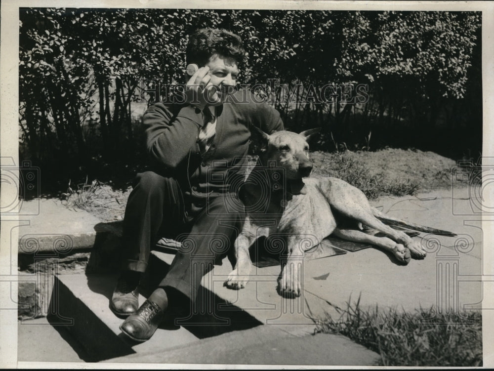 1932 Media Photo Frank Kerk with the dog Frederick the Great