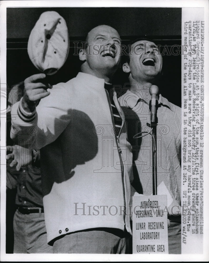 1969 Media Photo Space Center Houston, Apoollo 12 crew Conrad, Gordon