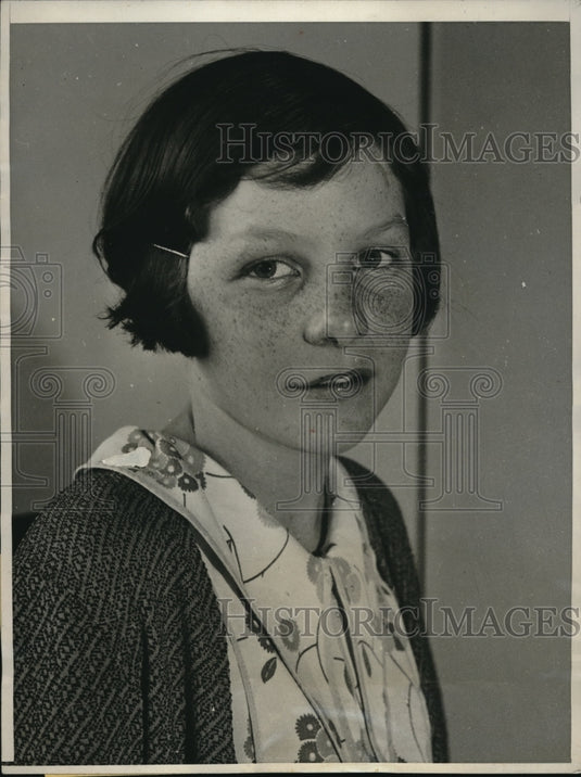 1933 Media Photo Beverly Arnold faces deportation to Canada