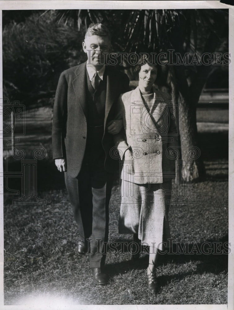 Load image into Gallery viewer, 1935 Media Photo Dr &amp; Mrs Harold Dodds President of Princeton Univ
