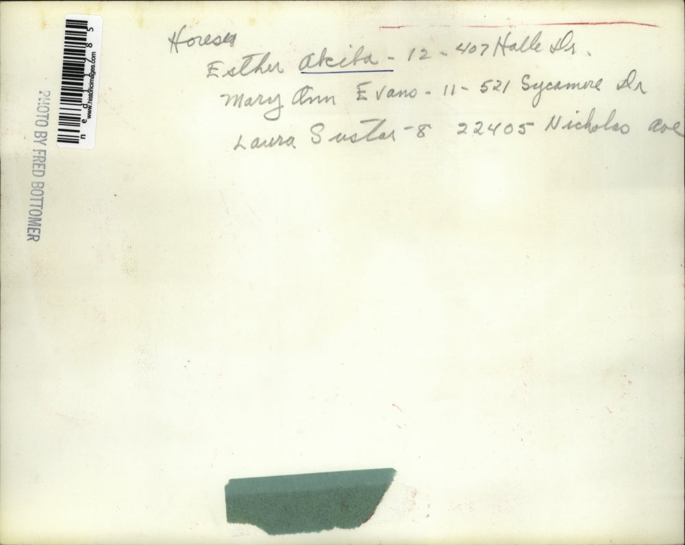 Media Photo Esther Akita, Mary Ann Evano and Laura Suster. Ice skating.