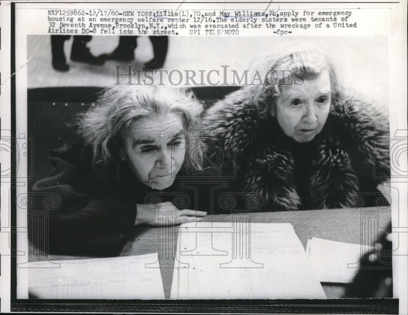 Load image into Gallery viewer, 1960 Media Photo Lillie and May Williams Apply for Emergency Housing in New York
