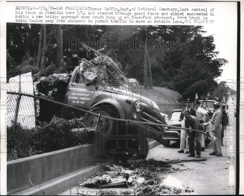 Load image into Gallery viewer, 1959 Media Photo Thomas Coffin Lost Control Of Truck And Crashed Into Traffic
