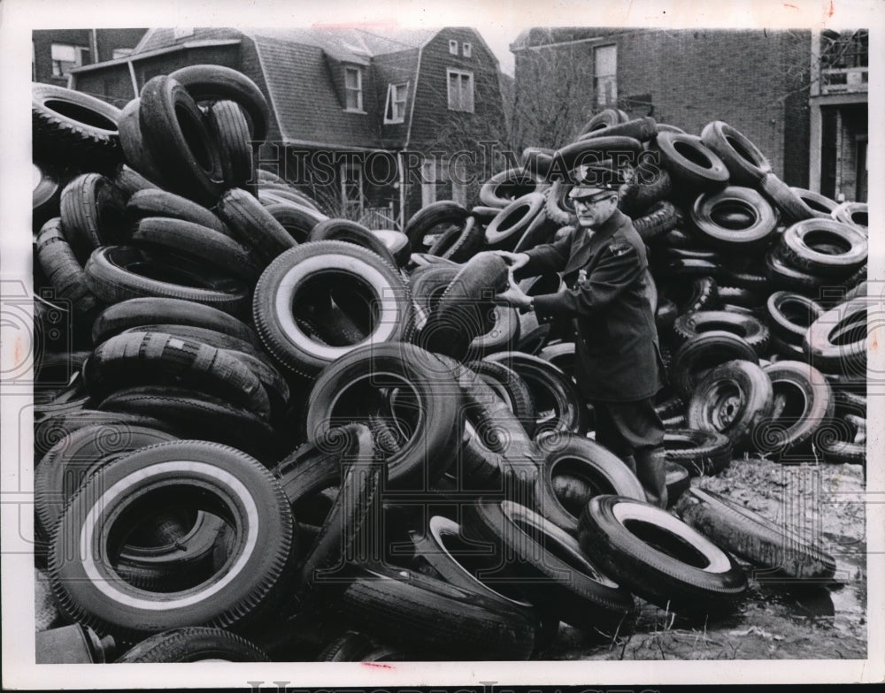 1965 Media Photo Patrolman Carl Voltman