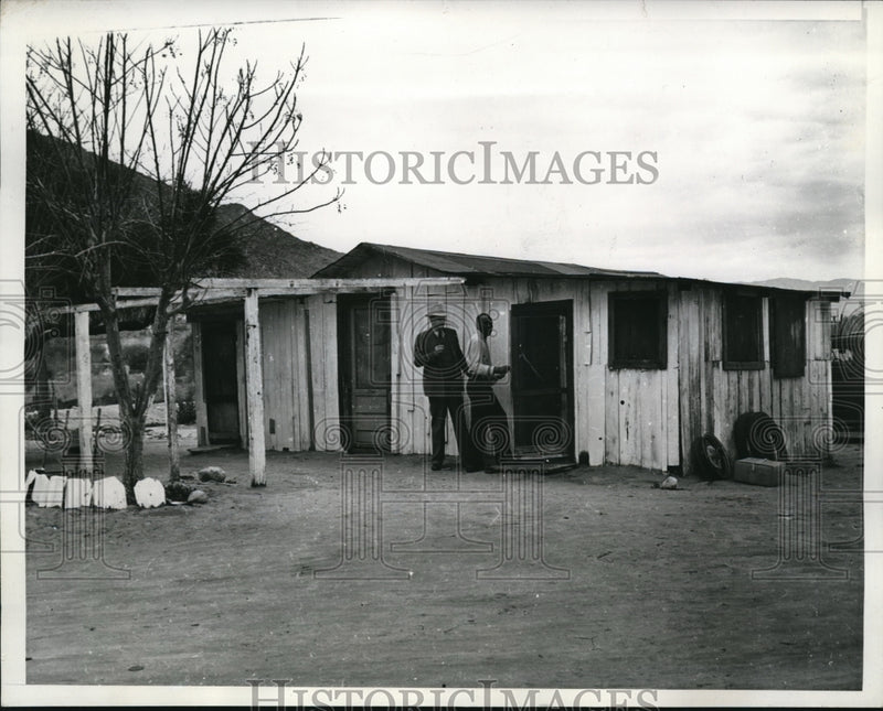 Load image into Gallery viewer, 1940 Media Photo Emil Bostic, Ben Munsa, at cabin Mrs. Betty Hardaker stayed
