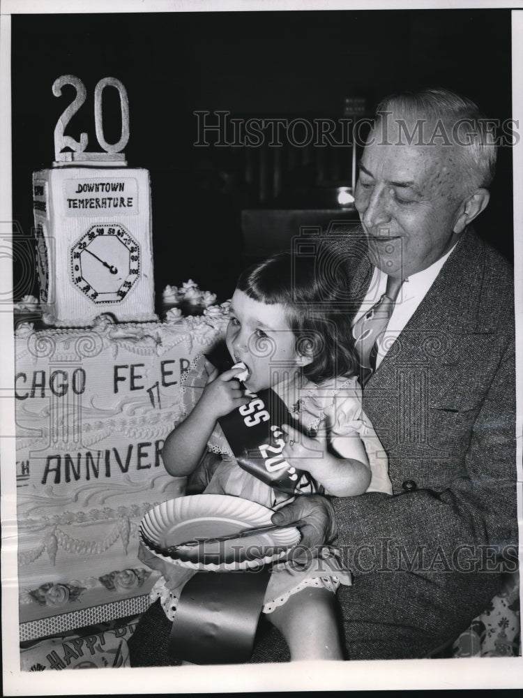 1954 Press Photo A.I. Jens Celebrates Chicago Federal & Loan Assoc. 20th Year - Historic Images