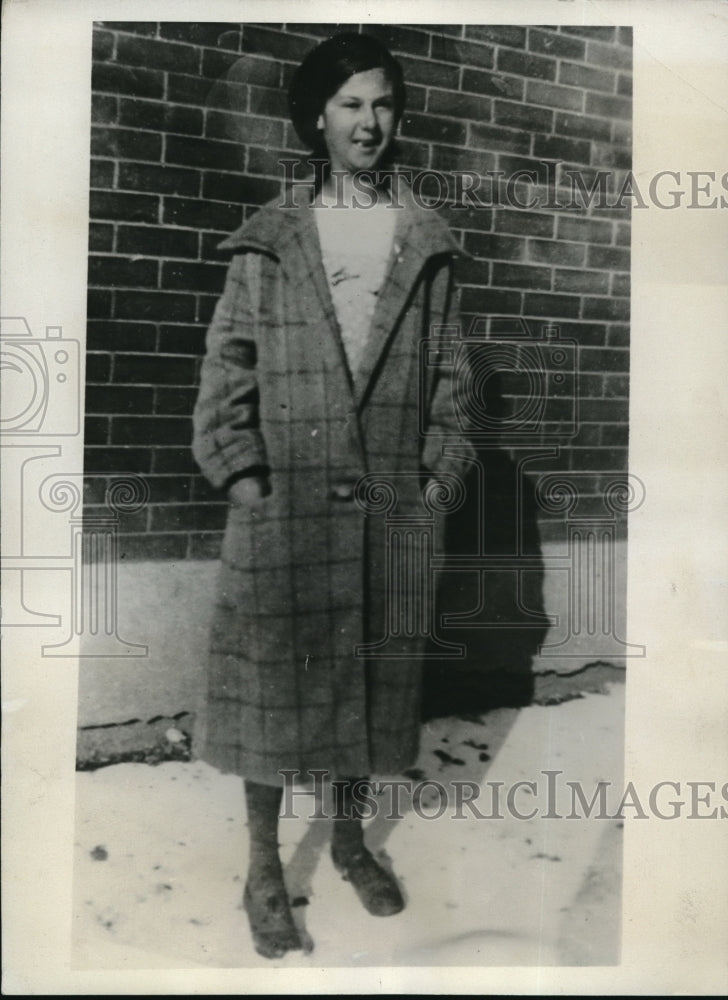 1933 Press Photo Elizabeth Williams, Wins Carnegie Heroism Medal Blizzard Rescue