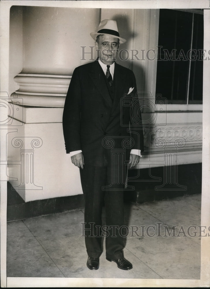 Load image into Gallery viewer, 1934 Media Photo S. Clay Williams, Chairman of NRA Board at White House
