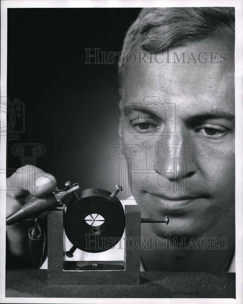 1961 Press Photo Schenectady, NY Dr Robert Wenthorf
