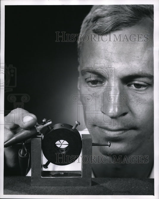 1961 Press Photo Schenectady, NY Dr Robert Wenthorf