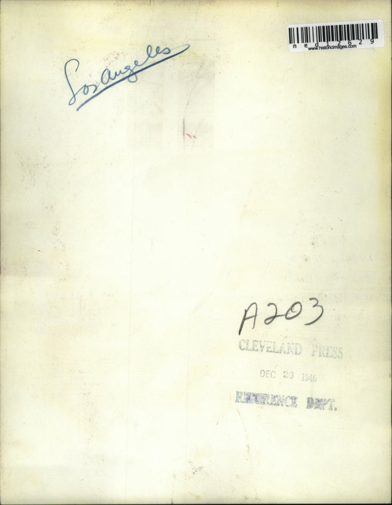 1946 Press Photo Skee Parker & Wife Betty Piggyback Across California Flood