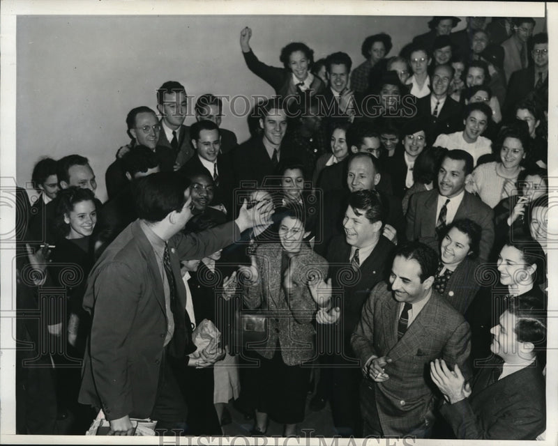 Load image into Gallery viewer, 1940 Media Photo Strike headed by Walter Chambers at the State Relief office
