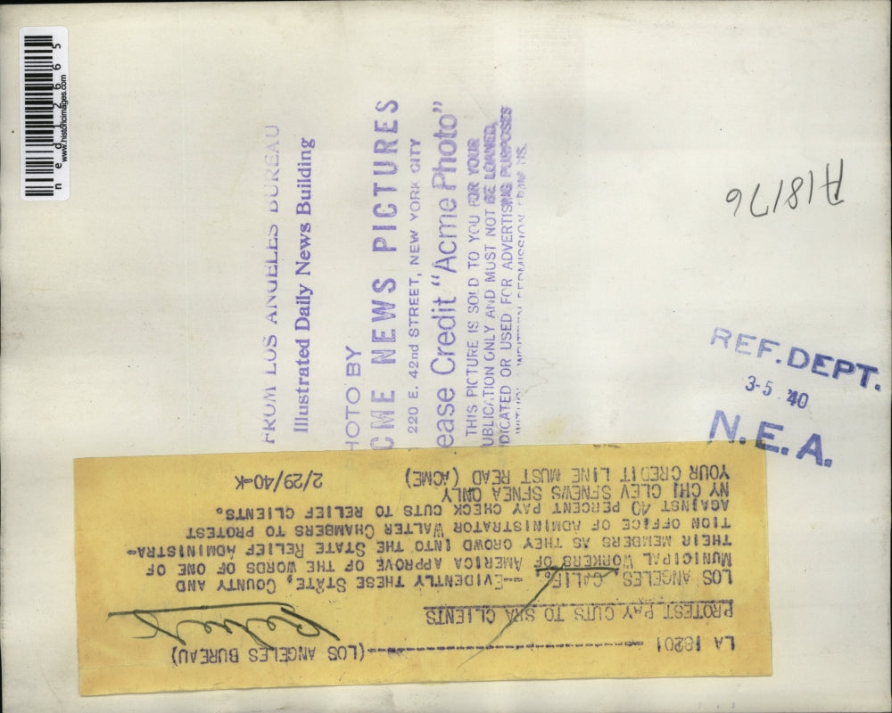 1940 Media Photo Strike headed by Walter Chambers at the State Relief office