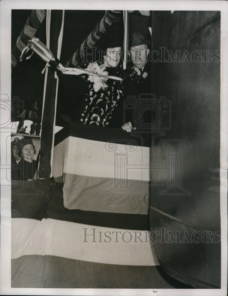 1938 Media Photo Virginia LM Werth christens US destroyer Maury at San Fran.