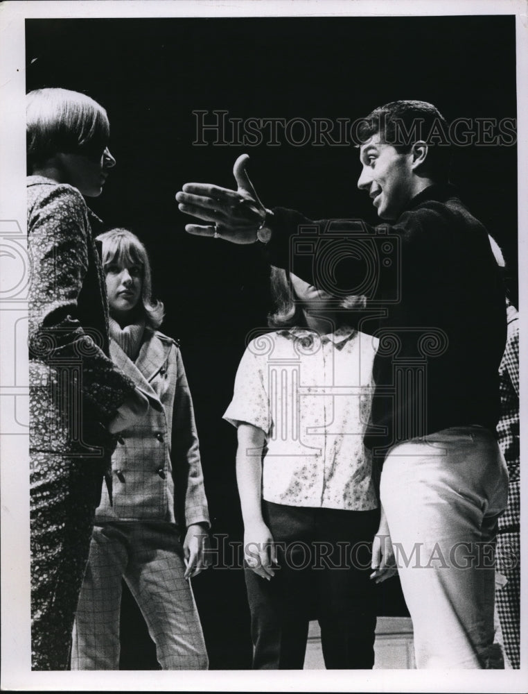 Load image into Gallery viewer, 1966 Media Photo Spirit of 66 teacher &amp; students for a play
