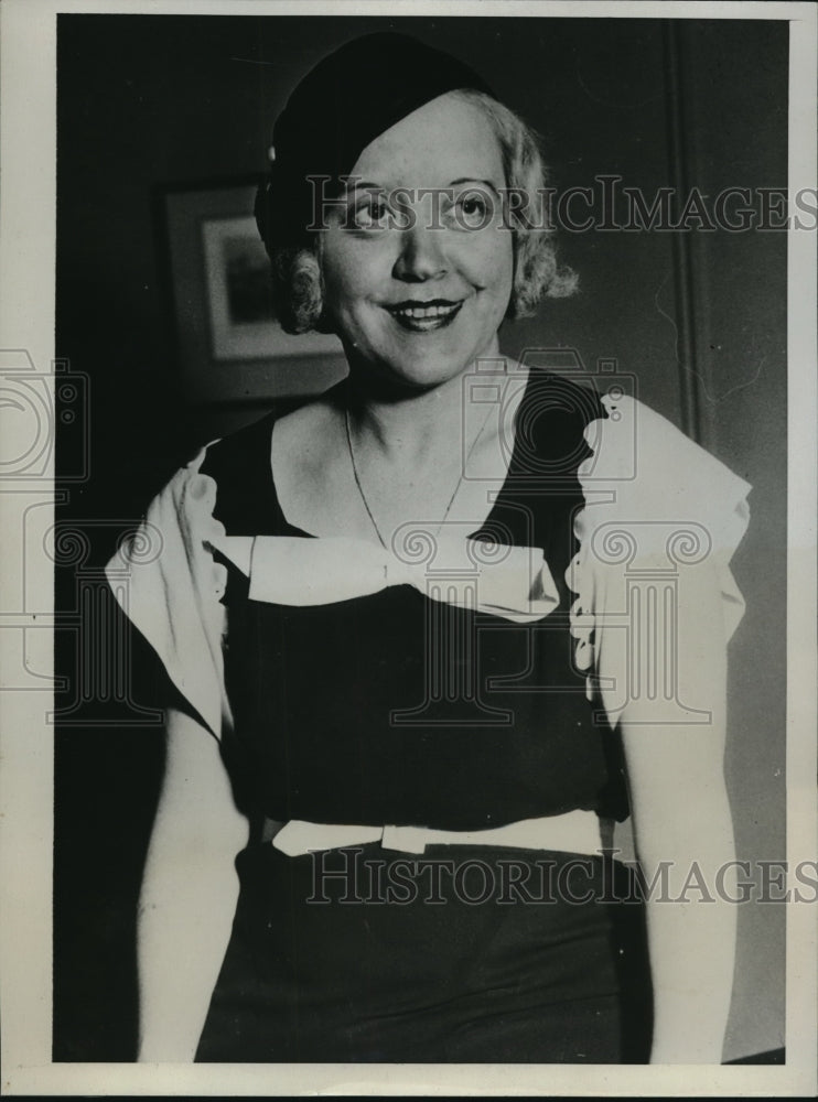 1933 Media Photo Miss Molyneaux filed a case against Sydney Phillipson