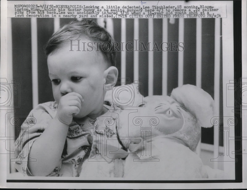 Load image into Gallery viewer, 1958 Media Photo Minneapolis MN baby Lee Tischleder to have a bullet removed
