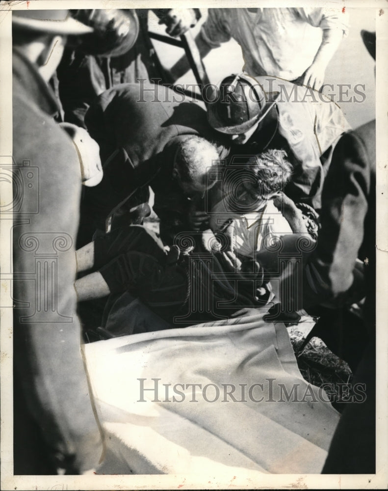 Load image into Gallery viewer, 1938 Media Photo Michael Collins Administers Rites to Charles McIntyre, Fireman
