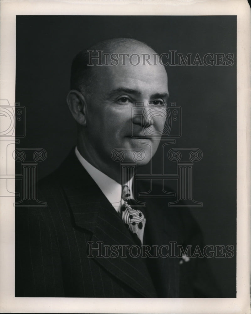 Load image into Gallery viewer, 1947 Press Photo G.L. Elliot, Vice President and Assistant Manager Derby Foods
