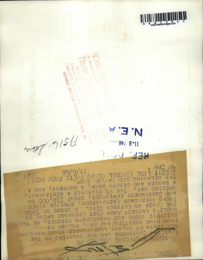 Load image into Gallery viewer, 1946 Media Photo Tokyo Americans Jam Counters To Purchase Items-Ginza Army Post
