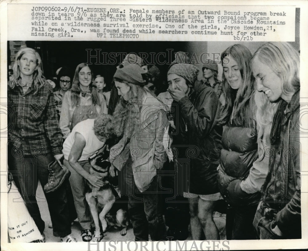 1971 Press Photo Female members of an Outward Bound program