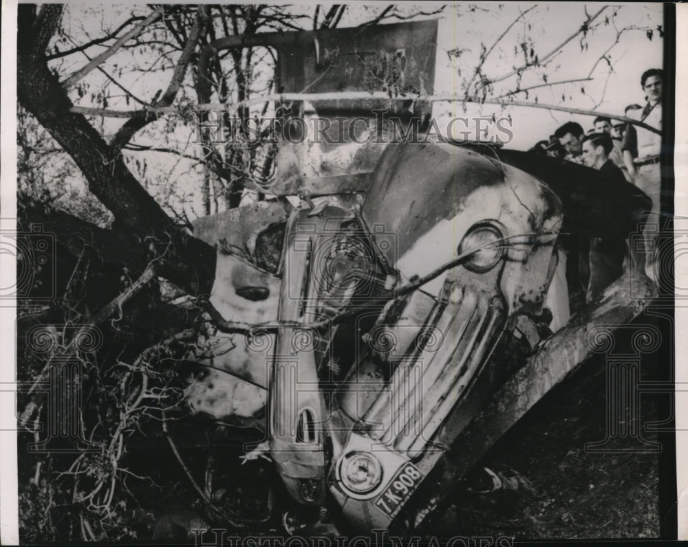 1951 Media Photo Cinncinati Ohio wreckage of car & semi truck accident
