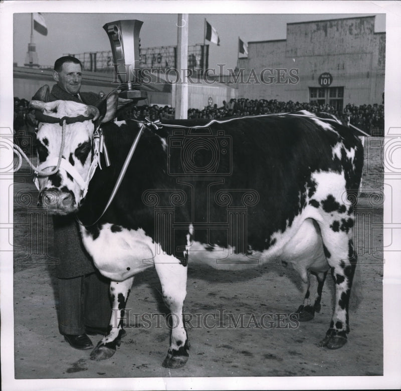 Load image into Gallery viewer, 1955 Media Photo French Farmer Pierre Petit displays trophy
