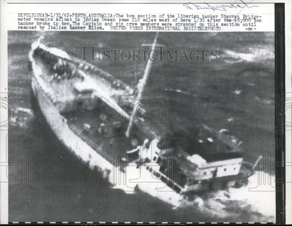 1962 Press Photo Perth Australia tanker Stanvac Bridgewater sinking