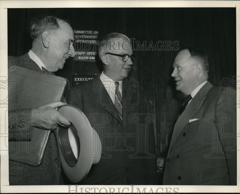 Load image into Gallery viewer, 1954 Media Photo Washington DC Joseph N Welch, Robert T Stevens and Sen Karl

