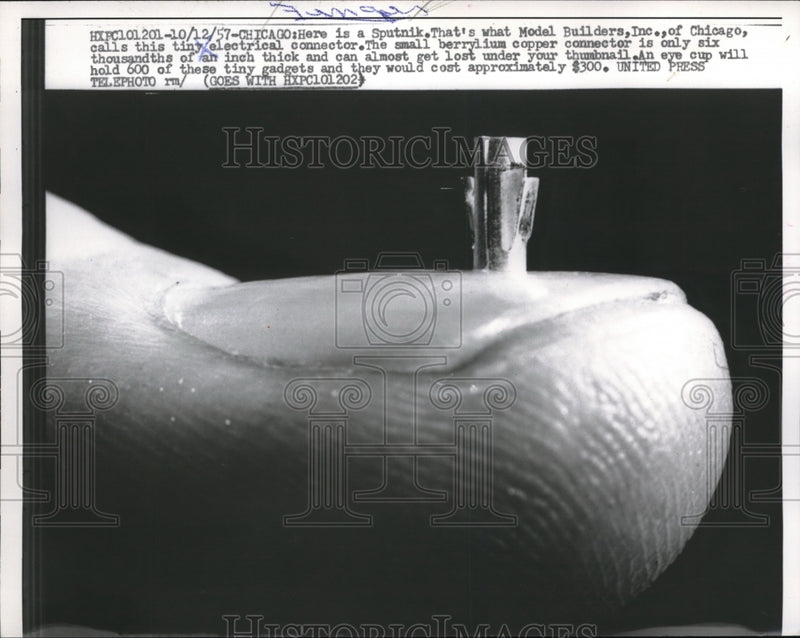Load image into Gallery viewer, 1957 Media Photo Chicago Model Builders Inc call this tiny electrical
