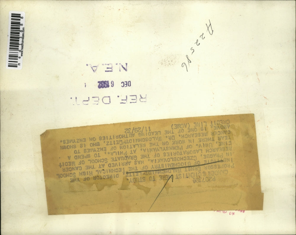 1932 Press Photo Professor Ernst Waldschmidt Leitz Director of the Institute