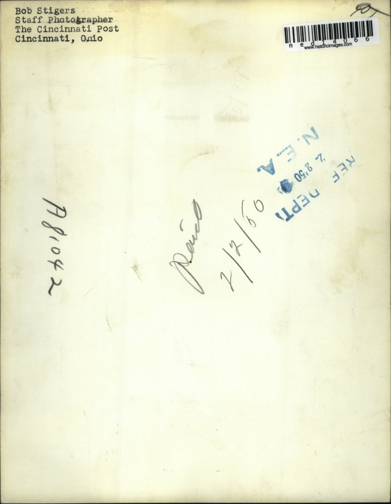 1950 Press Photo Cincinatti, OH Patsy Tebbe after fight with armed robber