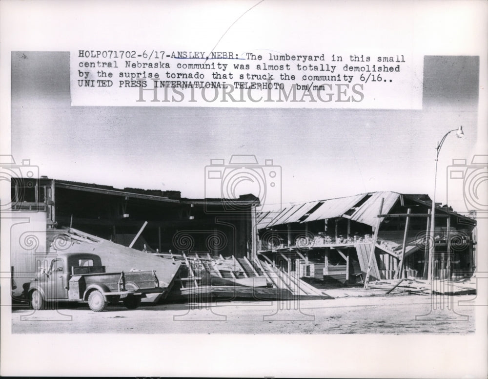 1962 Press Photo Absley Neb Lumberyard was almost totally demolished by surprise- Historic Images