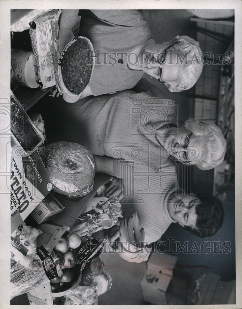Media Photo Mrs Verna Edwards, Mrs Clarabelle Haugsted and Mrs Betty Lou Suglio