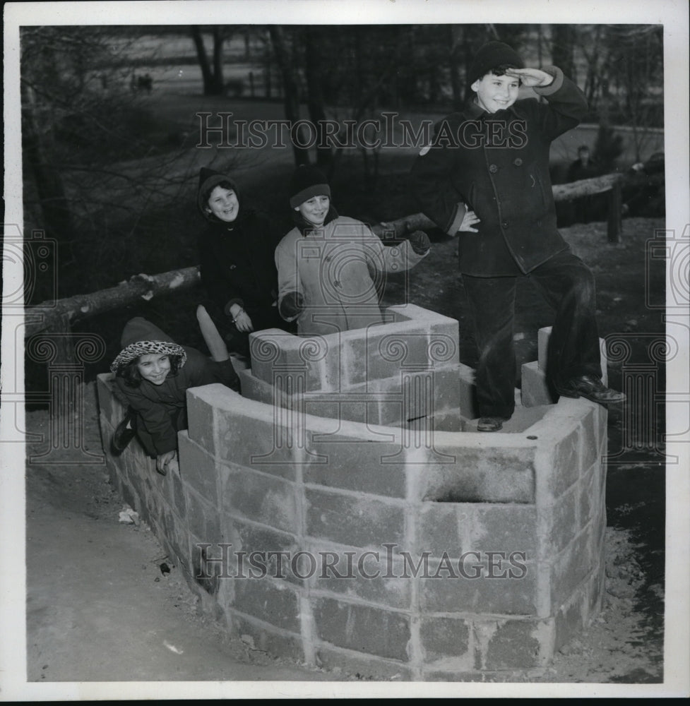 1949 Press Photo Washington Luckiest children in Washington live around Parkside