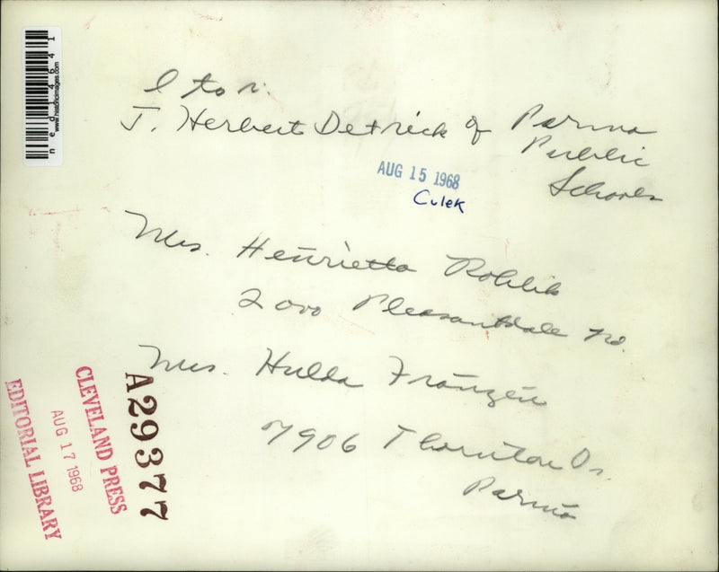 Load image into Gallery viewer, 1968 Media Photo J. Herbert Detrick, Hulda Franger, Henrietta Roblik Cleveland
