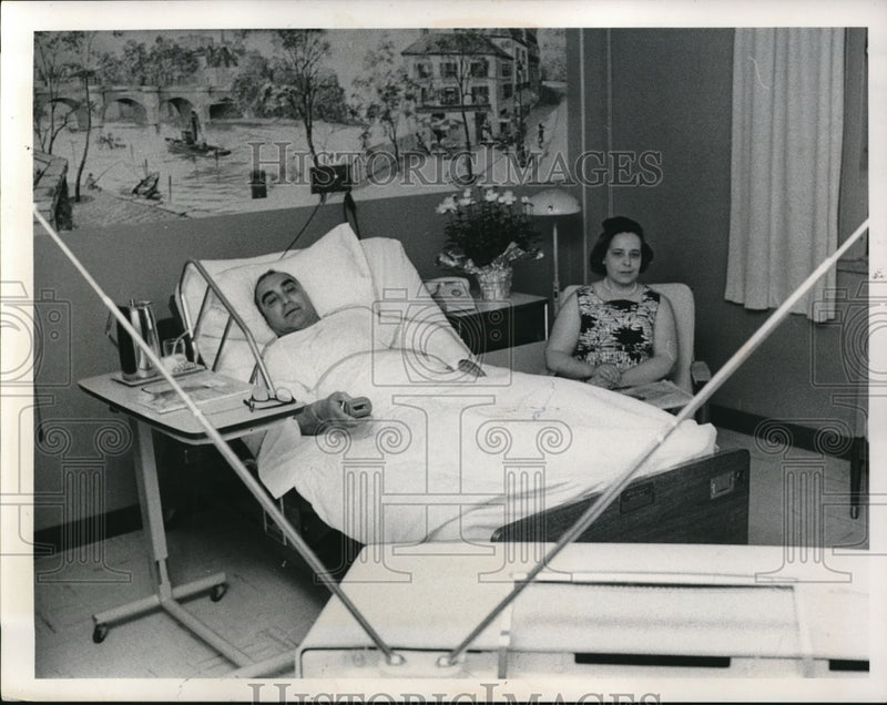 Load image into Gallery viewer, 1965 Media Photo Anthony Vaccariello in Bed at Euclid-Glennville Hospital
