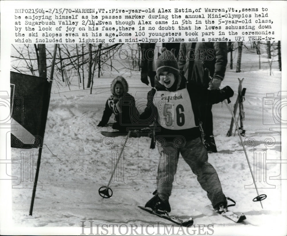 1970 Press Photo Alex Estin as he passes a marker during the annual Mini-Olympic