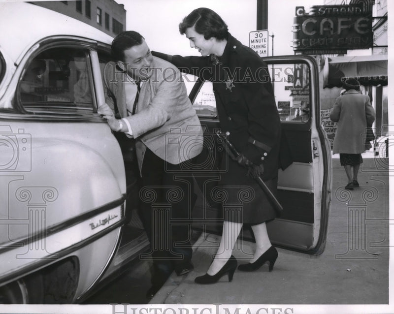 Load image into Gallery viewer, 1956 Media Photo Chicago Jackie Dean &amp; Joseph Marrone at a taxi
